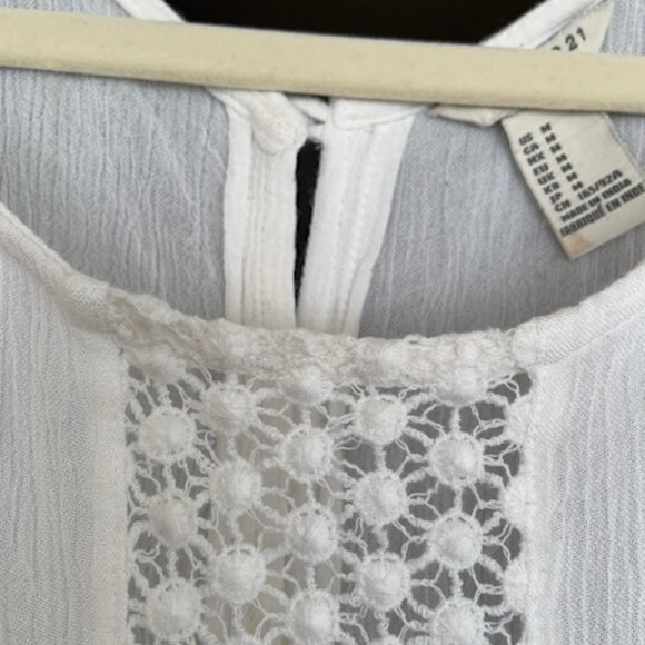 Blouse Sleeveless Lace - Picture 2 of 5